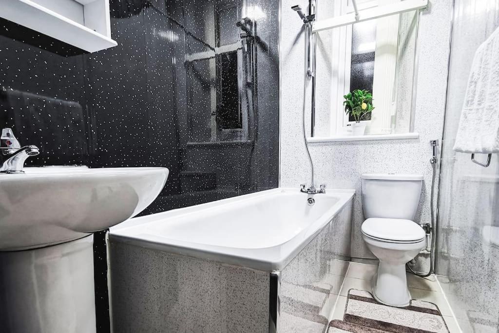Glasgow Southside: Cosy 2 Bedroom Apartment Екстер'єр фото
